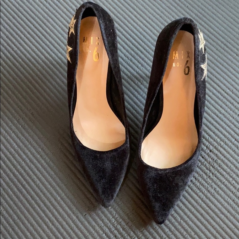 Black Velvet Stiletto